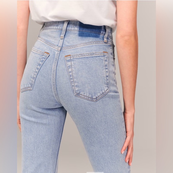 Abercrombie Ultra High Rise Ankle Straight Jean Light Wash Comfort Stretch Basic - Picture 4 of 12